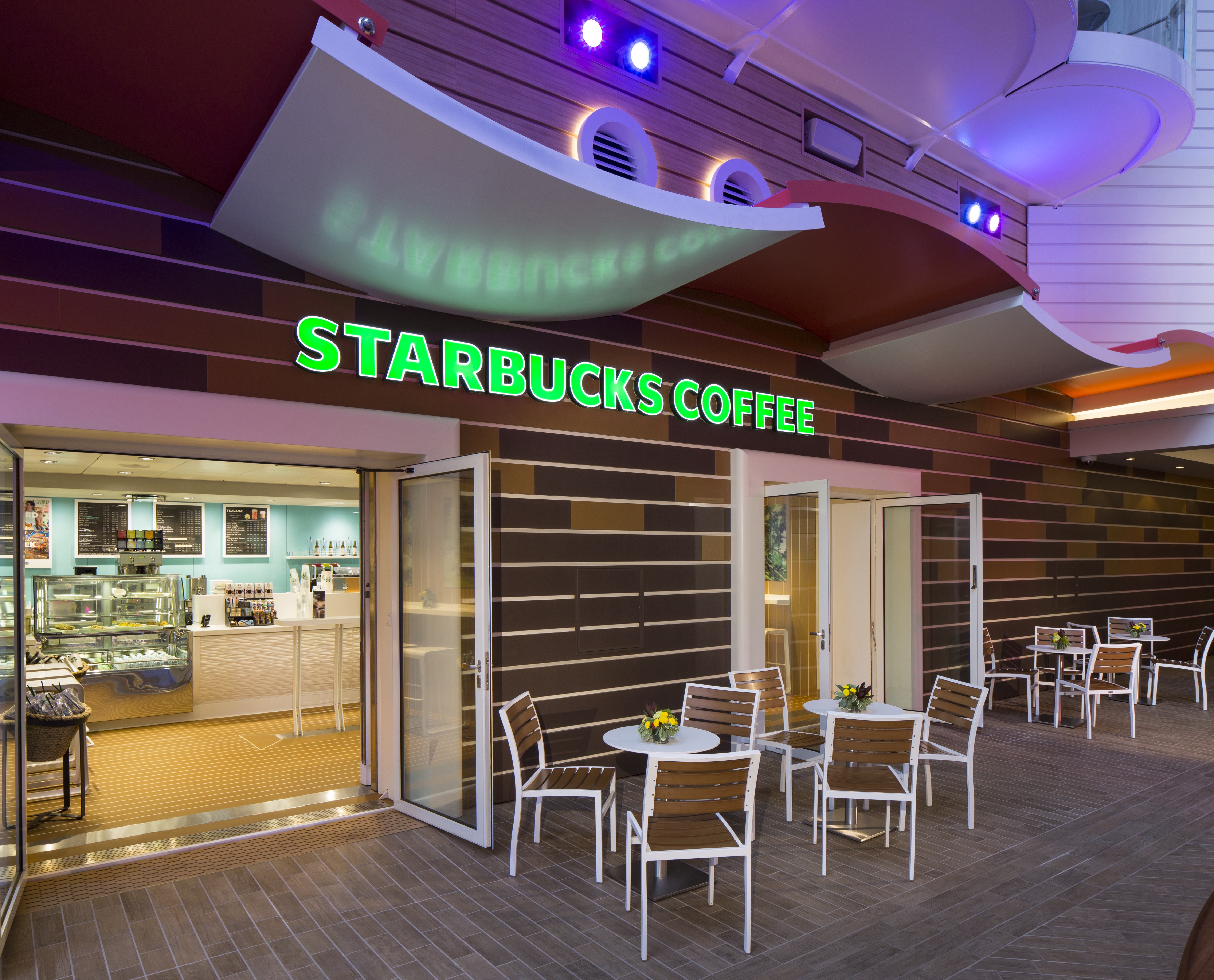 RCI Harmony of the Seas Starbucks ©Michel Verdure.jpg